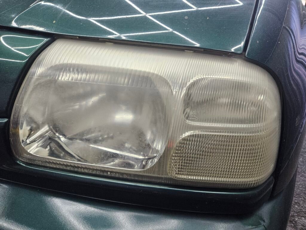 avant rénovation feux nettoyage voiture